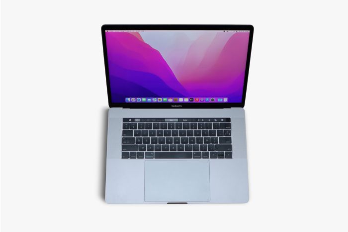 Refurbished MacBook Pro 15 inch touchbar main product photo