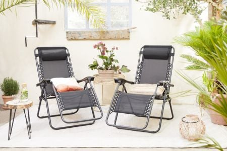 Set van 2 comfortabele ligstoelen met hoofdkussen